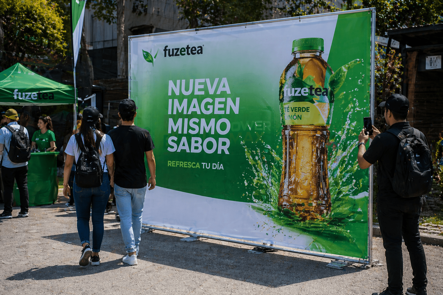 muro publicitario exterior con buena visibilidad